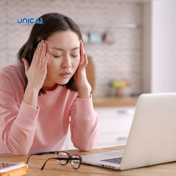 Lối sống căng thẳng, ít vận động khiến cơ thể khó hấp thụ canxi