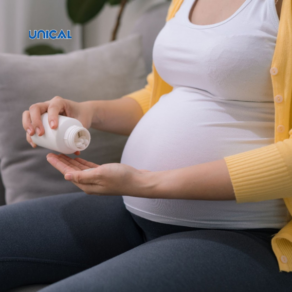 Nên bổ sung canxi từ sớm, muộn nhất là tuần thai thứ 20